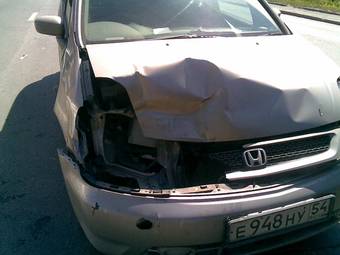 2002 Honda Stream Photos