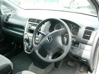 2002 Honda Stream Pictures