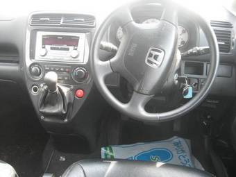 2002 Honda Stream Pictures