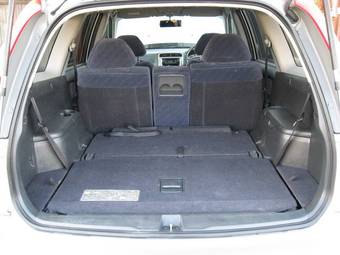 2002 Honda Stream Photos