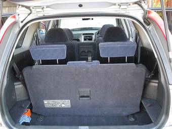 2002 Honda Stream Photos