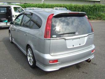 2002 Honda Stream Photos