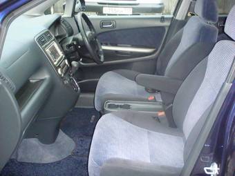 2002 Honda Stream Images