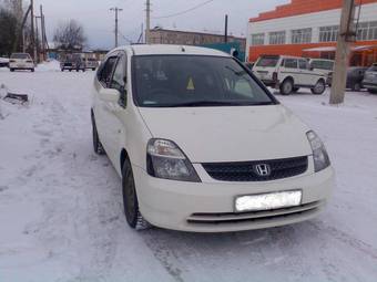 2002 Honda Stream Photos