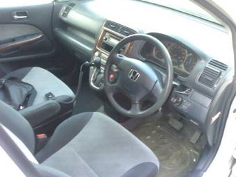 2002 Honda Stream Pictures