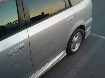 2002 Honda Stream Photos