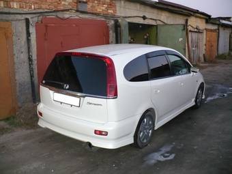 2002 Honda Stream Pictures