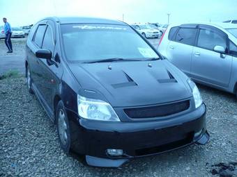 2002 Honda Stream Photos