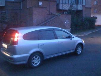 2002 Honda Stream Pics