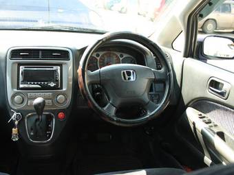 2002 Honda Stream Photos