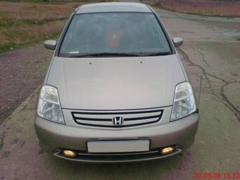 2002 Honda Stream Photos