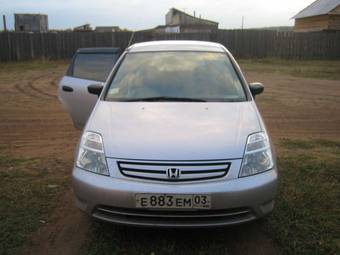 2002 Honda Stream Photos