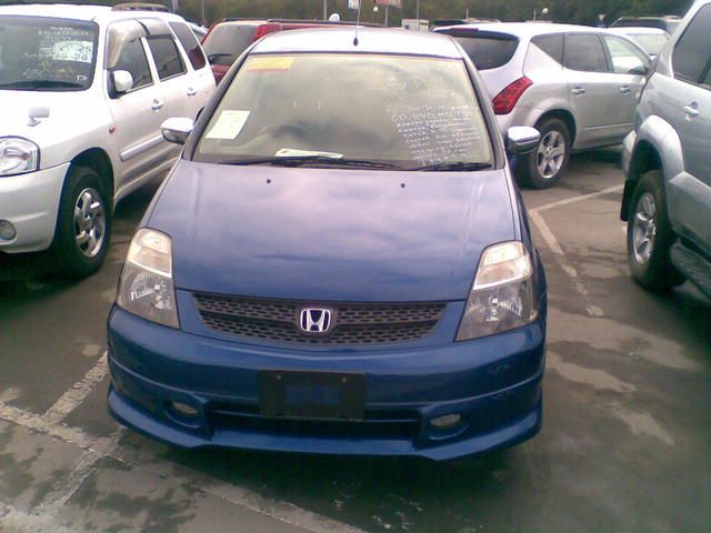 2003 Honda Stream