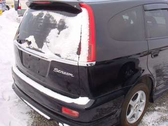2003 Honda Stream Photos