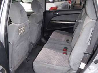 2003 Honda Stream Pictures