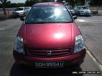 2003 Honda Stream Pictures