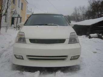 2003 Honda Stream Pictures