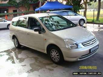 2003 Honda Stream Photos