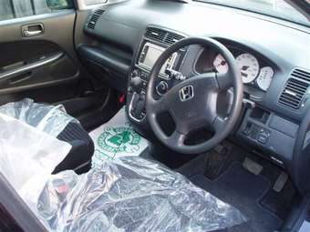 2003 Honda Stream Wallpapers