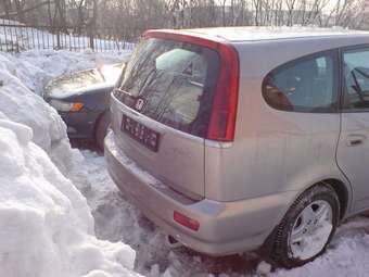 2003 Honda Stream Photos