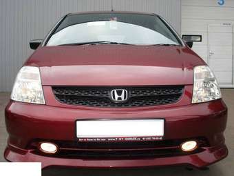 2003 Honda Stream Photos