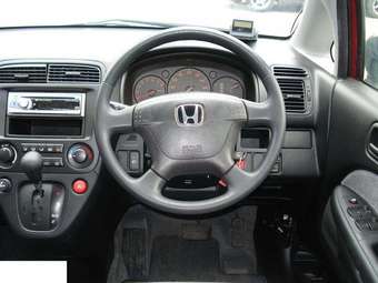 2003 Honda Stream Wallpapers