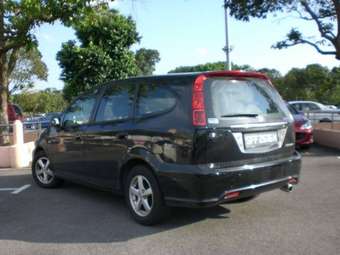 2003 Honda Stream Pictures