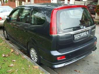 2003 Honda Stream Photos