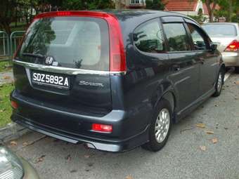 2003 Honda Stream Images