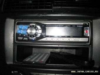 2003 Honda Stream Photos