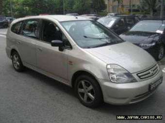 2003 Honda Stream Photos