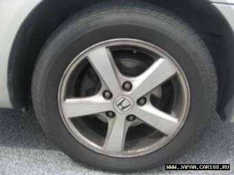 2003 Honda Stream Photos
