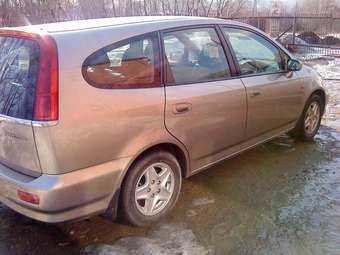 2003 Honda Stream Photos