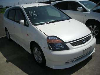 2003 Honda Stream Images
