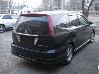 2003 Honda Stream Photos