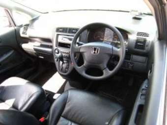 2003 Honda Stream Photos