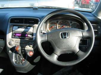 2003 Honda Stream Pictures