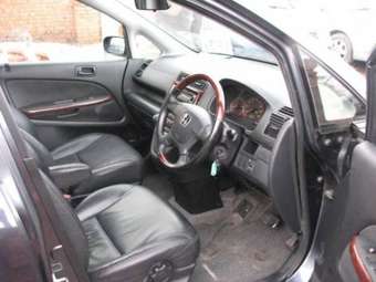 2003 Honda Stream Pics