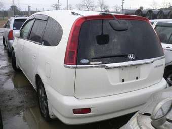 2003 Honda Stream Wallpapers