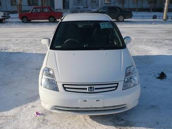 2003 Honda Stream Photos