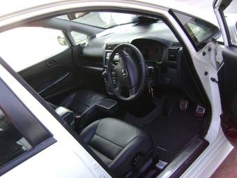 2003 Honda Stream Photos