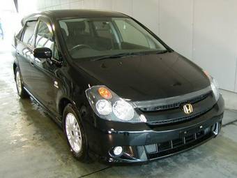 2003 Honda Stream Images