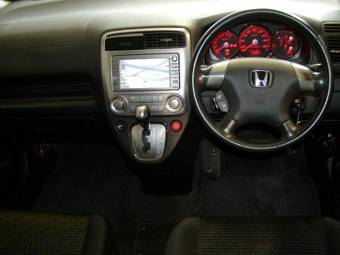 2003 Honda Stream Pics