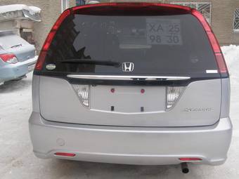 2003 Honda Stream Images