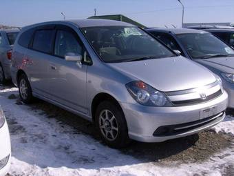 2003 Honda Stream Pics