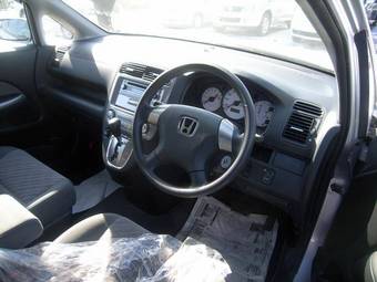 2003 Honda Stream Pictures