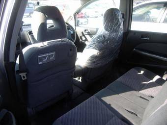 2003 Honda Stream Photos