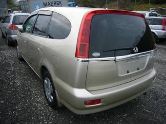 2003 Honda Stream Pics
