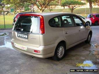 2003 Honda Stream Pics