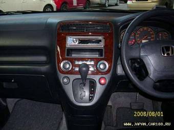 2003 Honda Stream Photos